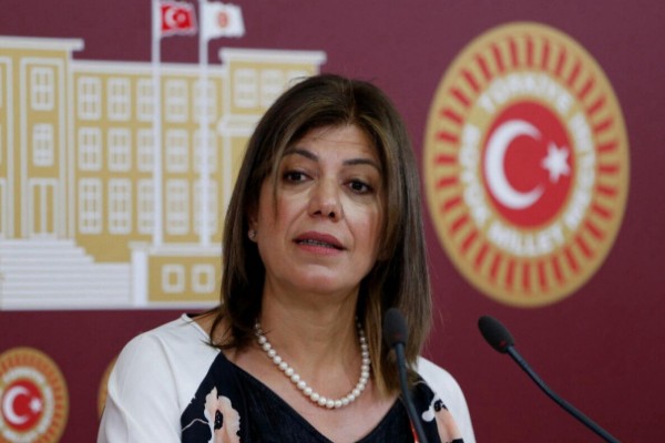 HDP'li Meral Danış Beştaş Erzurum'da trafik kazası geçirdi